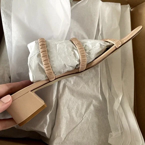 NEW reformation Assunta Strappy Block Heels in serenade size 7.5 - Picture 5 of 6